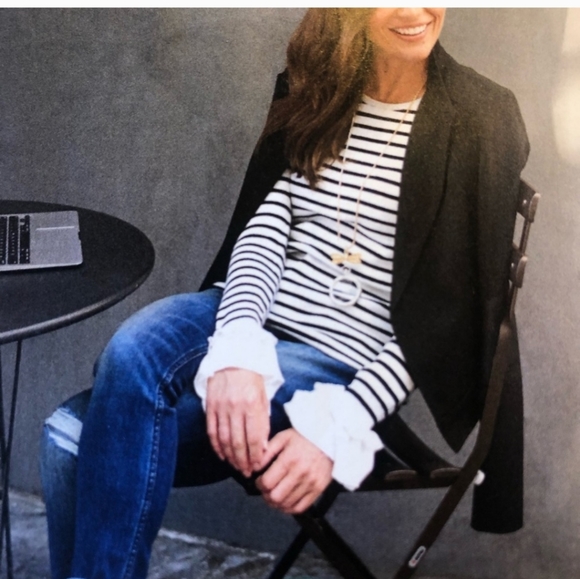 WHBM Ruffle-Sleeve Sweater Size Large - Picture 4 of 9